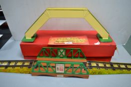 Hornby O Gauge Three Section Tinplate Viaduct, plus No. 1 Foot Bridge