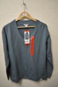 *Orvis Blue V-Neck Long Sleeve Top Size: M