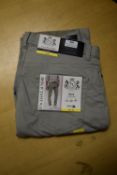 *English Laundry Size: 32x34 Trousers