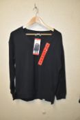 *Orvis Black V-Neck Top Size: M