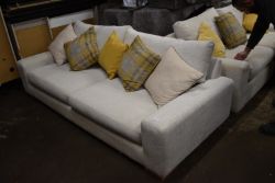 8685 - Modern, Traditional and General Household, Followed by End Of Line New Clothing