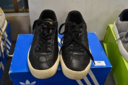 Adidas Black Trainers Size: 8