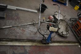 *Concrete Vibrating Screed