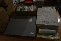 *Quantity of Plastic Knifes, Three Shelves, Storage Tray, etc.