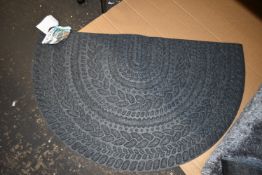 *Semicircular All Weather Doormat