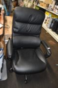 *Lay-Z-Boy Black Swivel Chair