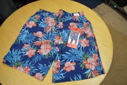 *Kirkland Signature Men’s Flower Pattern Shorts Size: M