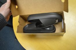 *32 Degrees Cool Black Cushion Slide Sliders Size: S