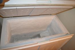 *Chest Freezer in the Form of a Dumbwaiter