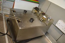 *Buffalo Countertop Two Compartment Two Basket Fryer