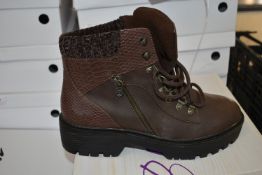 Pair of Blowfish Lady's Vegan Boots Size: 6