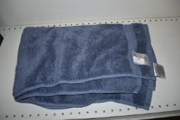 *Grandeur Blue Bath Towel