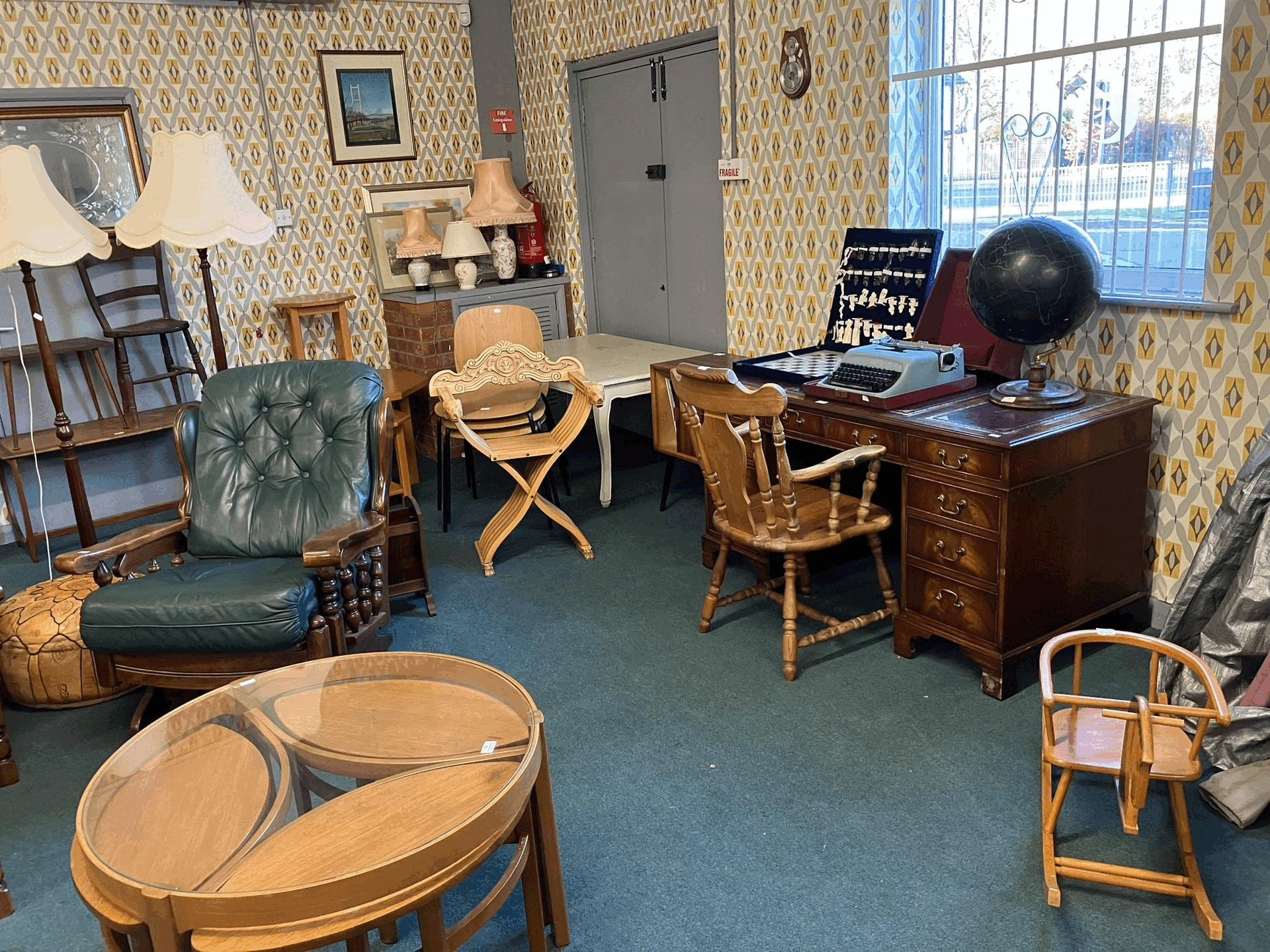 8691 - 500 Lots Modern, Traditional and General Household Furnishings