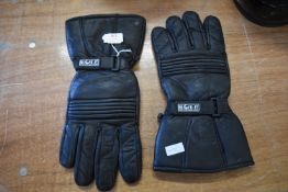 Pair of Blok It Motorcycle Gloves Size: XXL