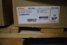 *Box of 10 Blum 320M5500C