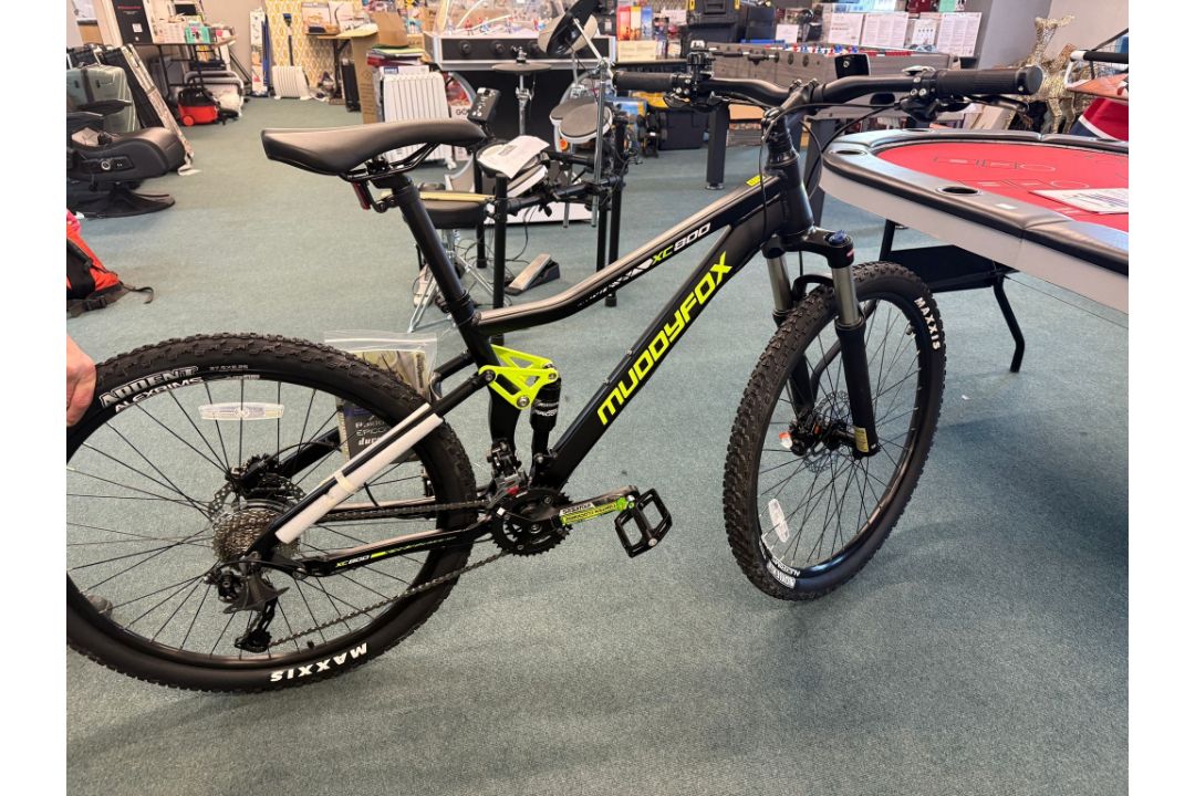 Muddy Fox XC800 Mountain Bike with Full Suspension - Image 1 of 8