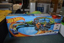 *Hot Wheel Colossal Crash Car Racing Set