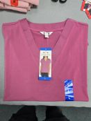 *Three Dots Violet Short Sleeve V-Neck Top Size: L