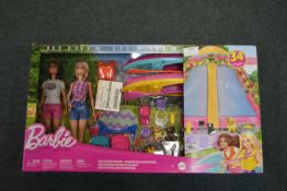 *Barbie Outdoor Canoeing Set
