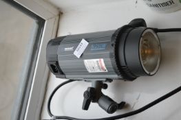 *Neewer N-250W Professional Photo System