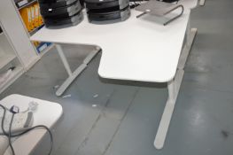 *White Office Desk with Righthand Return