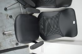 *Faux Leather Executive Office Chair with Mesh Back