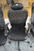 *Faux Leather Executive Office Chair with Mesh Back