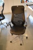 *Faux Leather Executive Office Chair with Mesh Back