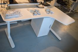 *White Office Desk with Righthand Return