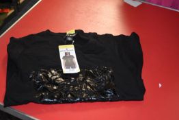 DKNY Jeans Black T-Shirt Size: S