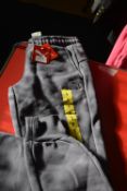 *Puma Men’s Grey Joggers Size: S