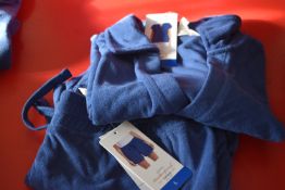 *Weatherproof Vintage Navy Peony 2pc Lounge Set Size: L