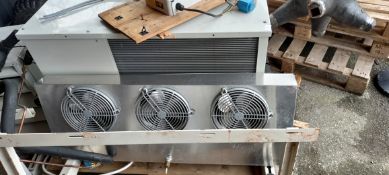 *Dansfoss Refrigerating and Air Conditioner