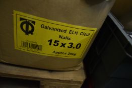 *Quantity of Clout Nails 20x3mm and 15x3mm