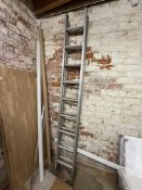 *18 Rung Double Extending Aluminium Ladder