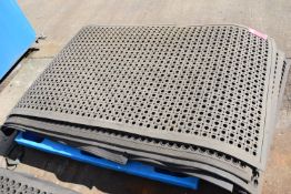 *~10 Rubber Floor Mats 150x90cm