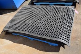 *~10 Rubber Floor Mats 150x90cm