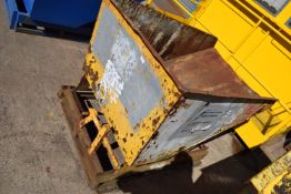 *Forklift Tipping Stillage