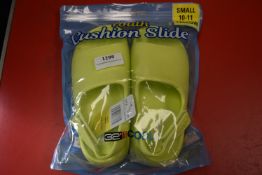 32 Degrees Cool Youth’s Yellow Cushion Slides Size: S 10-11
