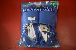 32 Degrees Cool Youth’s Blue Cushion Slides Size: XL 3-4