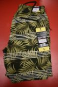 *Kirkland Men’s Swim Shorts Size: S