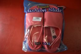 32 Degrees Cool Youth’s Pink Cushion Slides Size: M 12-13
