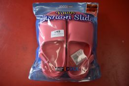 32 Degrees Cool Youth’s Pink Cushion Slides Size: M 12-13