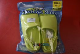 32 Degrees Cool Youth’s Yellow Cushion Slides Size: S 10-11