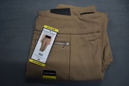 *Women’s Beige Trousers Size: 10