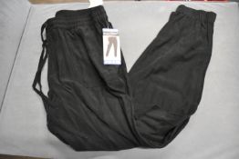 *BC Clothing Women’s Black Sports Trousers Size: 14