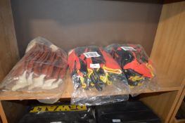 Quantity of Assorted Wok Gloves