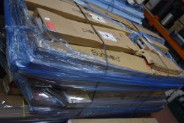 *Pallet of Assorted Venetian Blinds