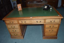 Edwardian Oak Desk with Green Tooled Leather Insert Top