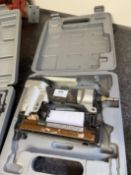 *EZ-Fasten 90/25AC Pneumatic Staple Gun